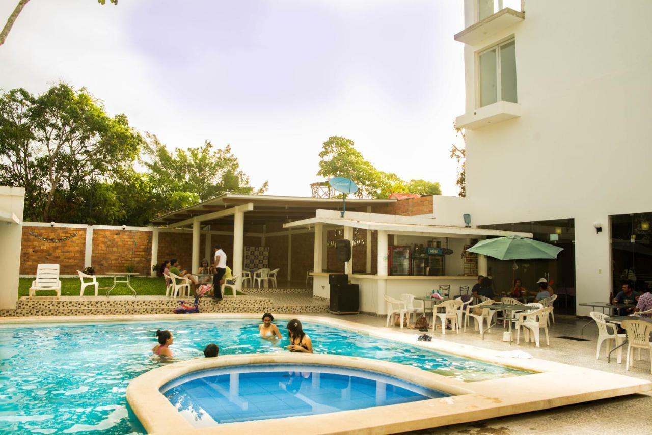 Tahuari Hotel Pucallpa Exterior foto